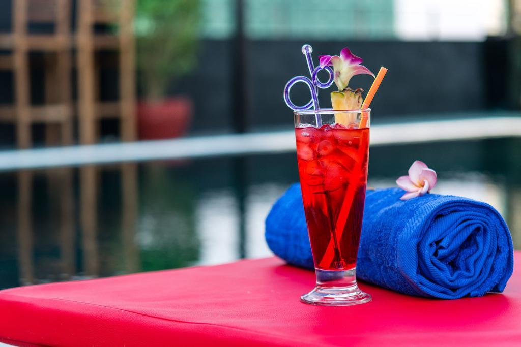 Diamond Palace Resort & Sky Bar Phnom Pen Exterior foto