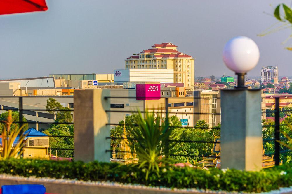 Diamond Palace Resort & Sky Bar Phnom Pen Exterior foto