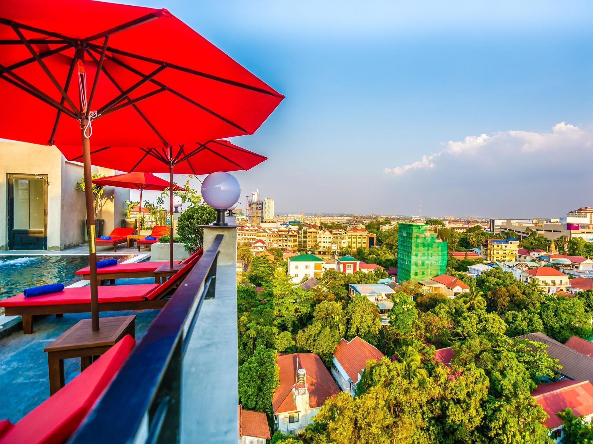 Diamond Palace Resort & Sky Bar Phnom Pen Exterior foto