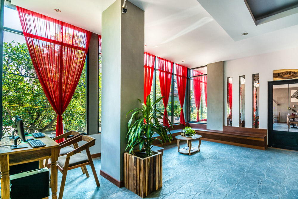 Diamond Palace Resort & Sky Bar Phnom Pen Exterior foto