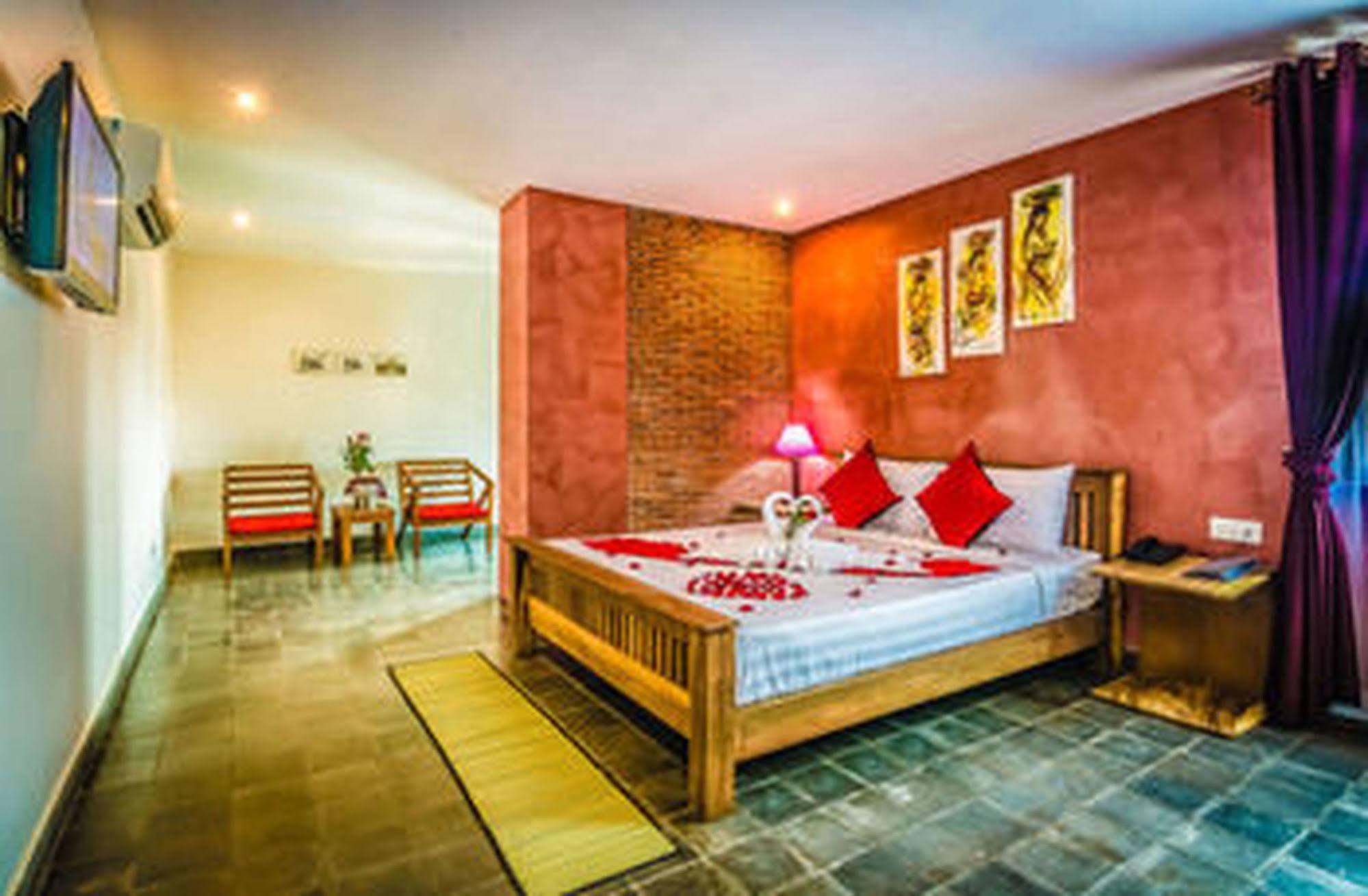 Diamond Palace Resort & Sky Bar Phnom Pen Exterior foto